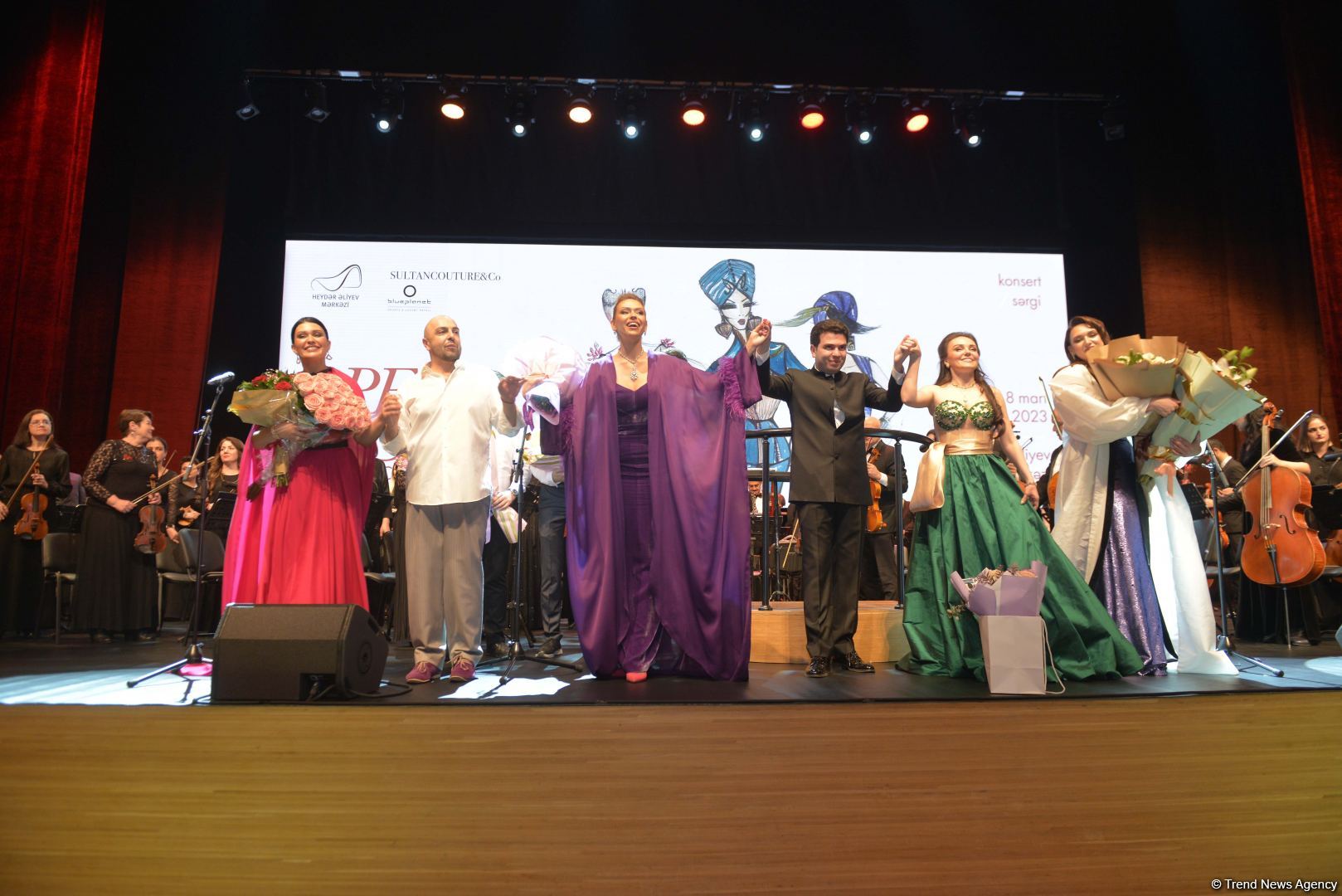 Yüksək opera sənətinin və modanın füsunkar harmoniyası - Heydər Əliyev Mərkəzinin 8 mart hədiyyəsi (FOTO)