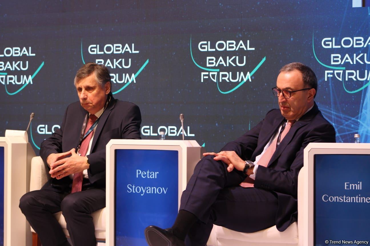 X Qlobal Bakı Forumunun sonuncu günü işə başlayıb (FOTO)