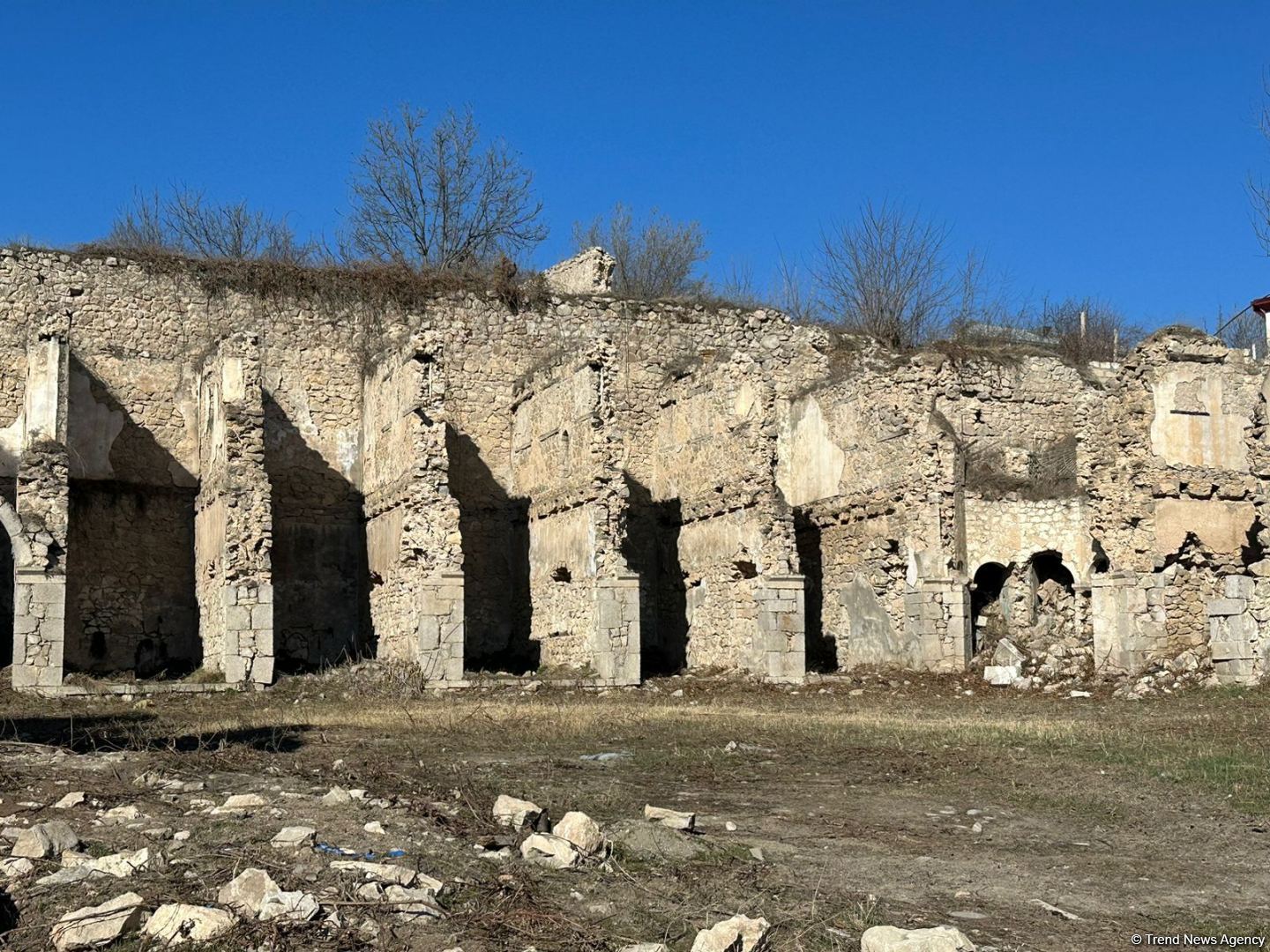 Şuşanın əvvəlki görkəmdə bərpası üçün işlər sürətlə davam edir - İsmayıl İsmayılov (FOTO)