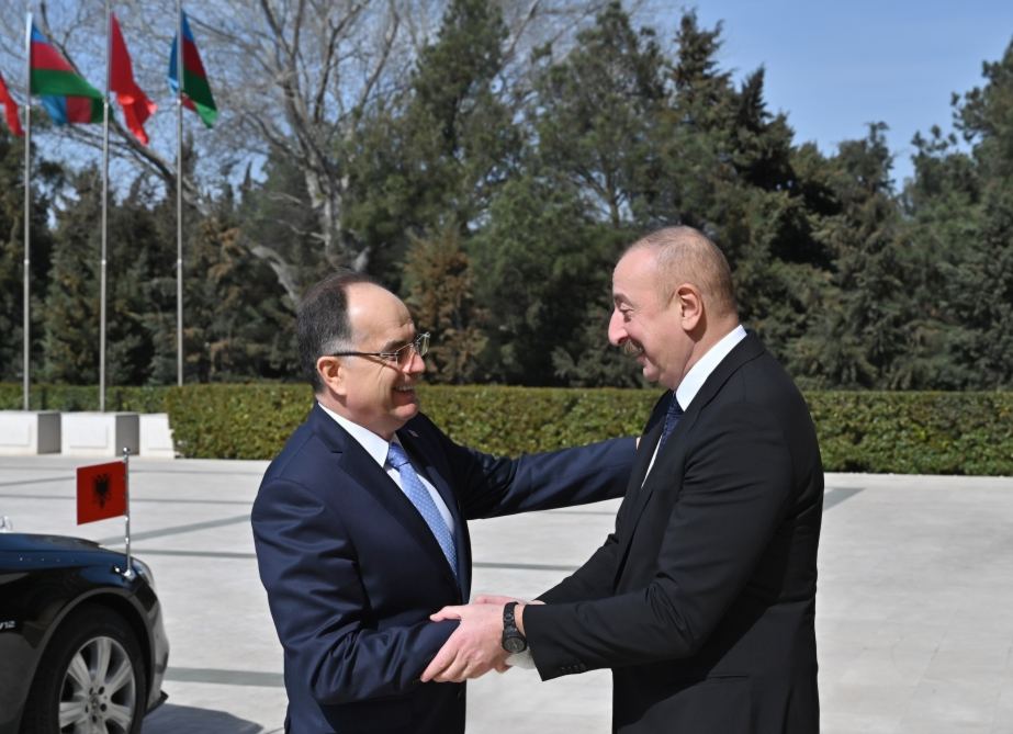 Prezident İlham Əliyev Albaniya Prezidenti Bayram Beqay ilə görüşüb (FOTO/VİDEO) (YENİLƏNİB)