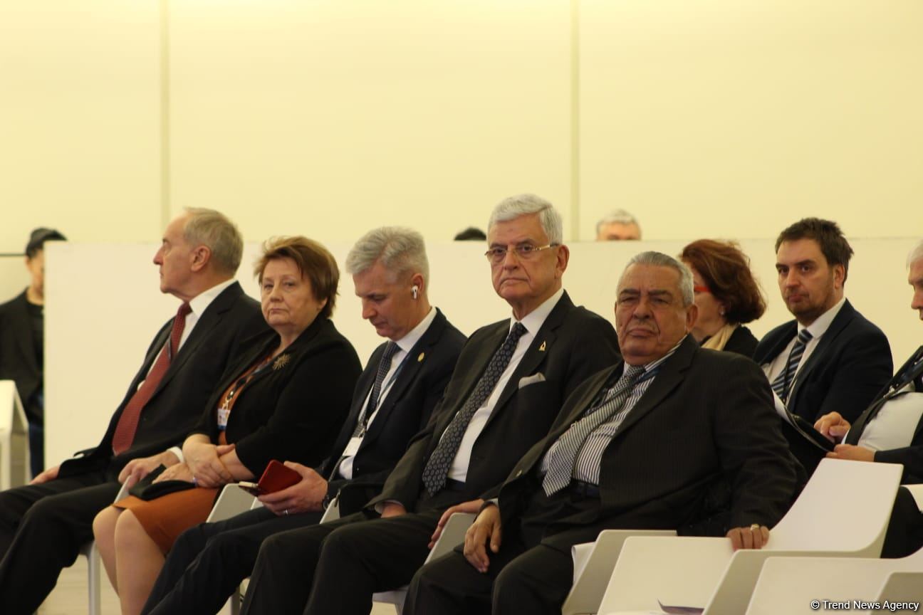 Bakıda “Heydər Əliyev 100: Həyatı və irsi” adlı tədbir keçirilir (FOTO)