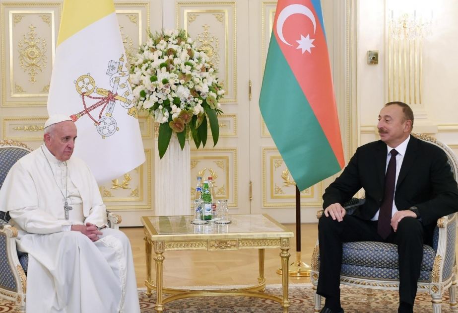 Prezident İlham Əliyev Roma Papası Fransiski Tacqoyma Günü münasibətilə təbrik edib