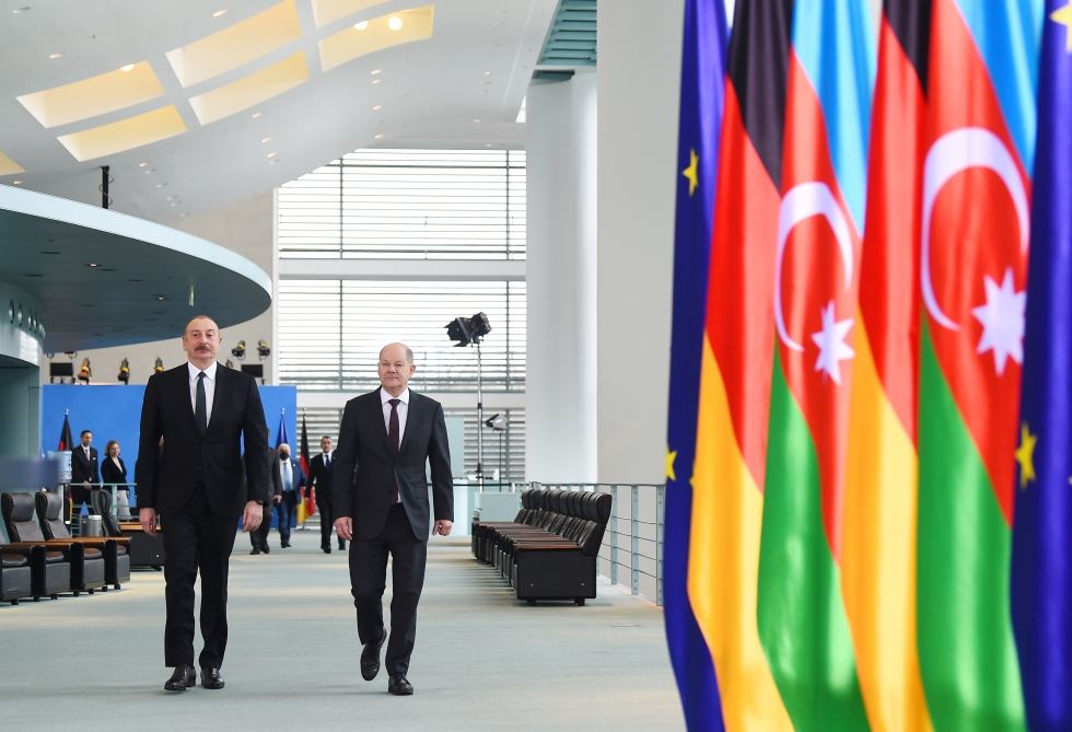 Azərbaycan Prezidenti və Almaniya Kansleri birgə mətbuat konfransı keçiriblər (FOTO/VİDEO) (YENİLƏNİB)