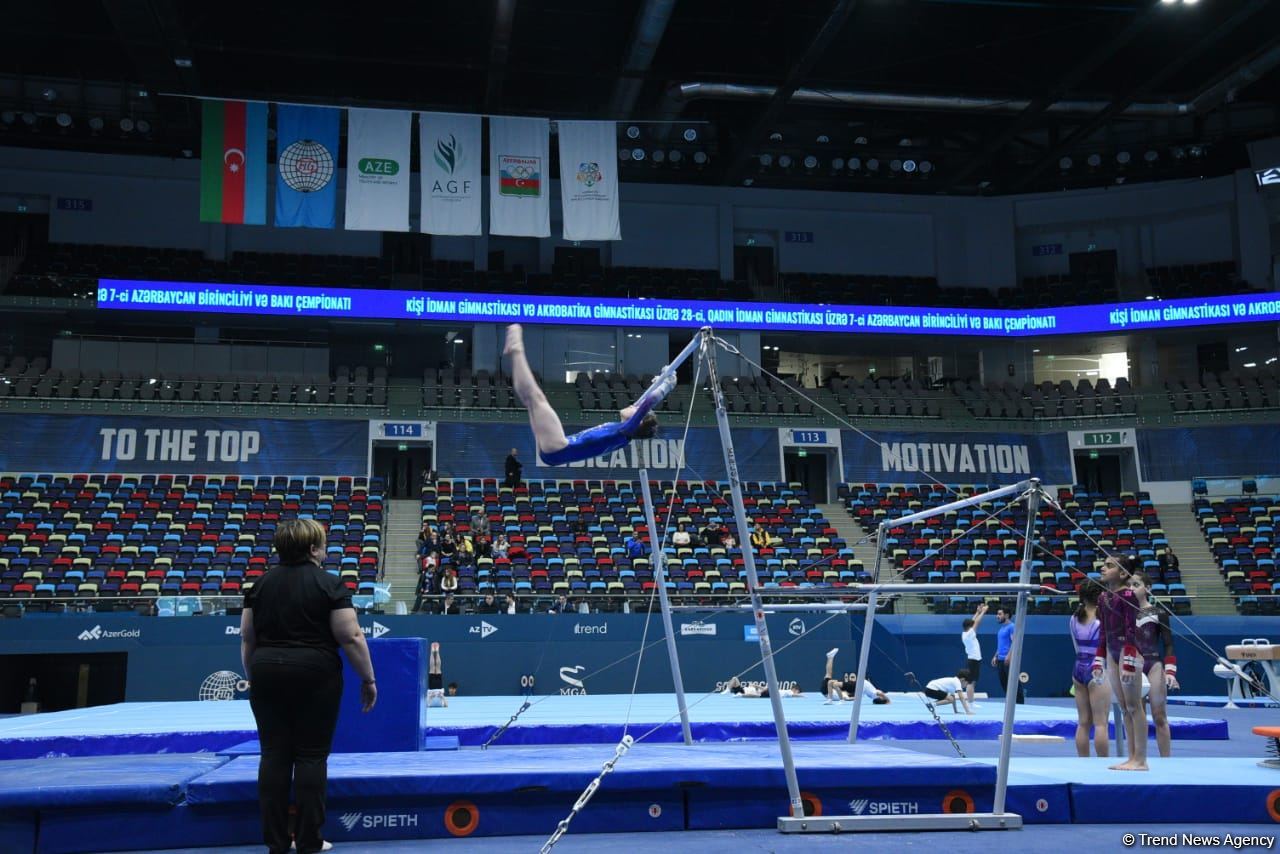 İdman və akrobatika gi̇mnasti̇kası üzrə Azərbaycan bi̇ri̇nci̇li̇yi̇ və Bakı çempi̇onatına start verilib (FOTO)