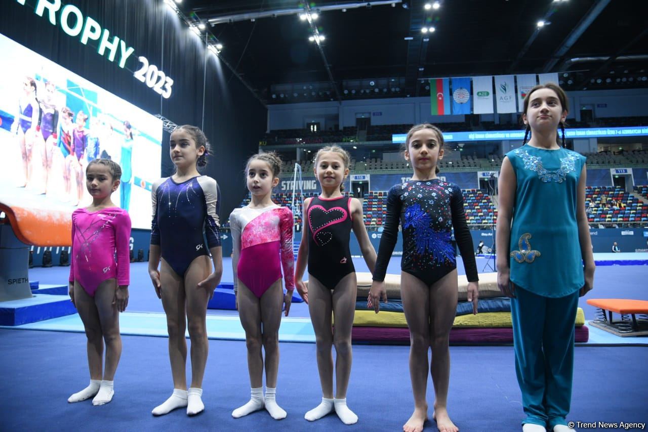 İdman və akrobatika gi̇mnasti̇kası üzrə Azərbaycan bi̇ri̇nci̇li̇yi̇ və Bakı çempi̇onatına start verilib (FOTO)