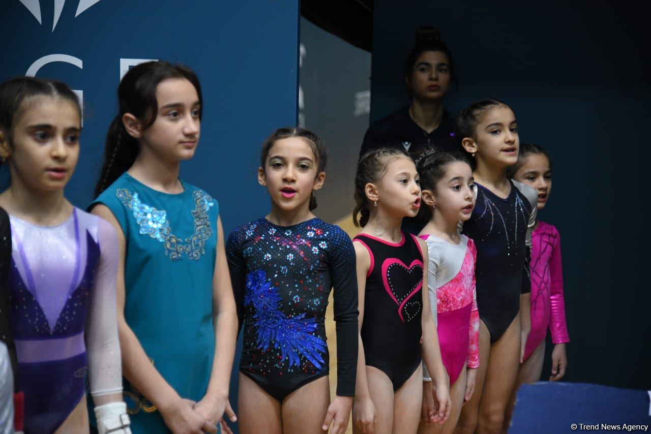 İdman və akrobatika gi̇mnasti̇kası üzrə Azərbaycan bi̇ri̇nci̇li̇yi̇ və Bakı çempi̇onatına start verilib (FOTO)