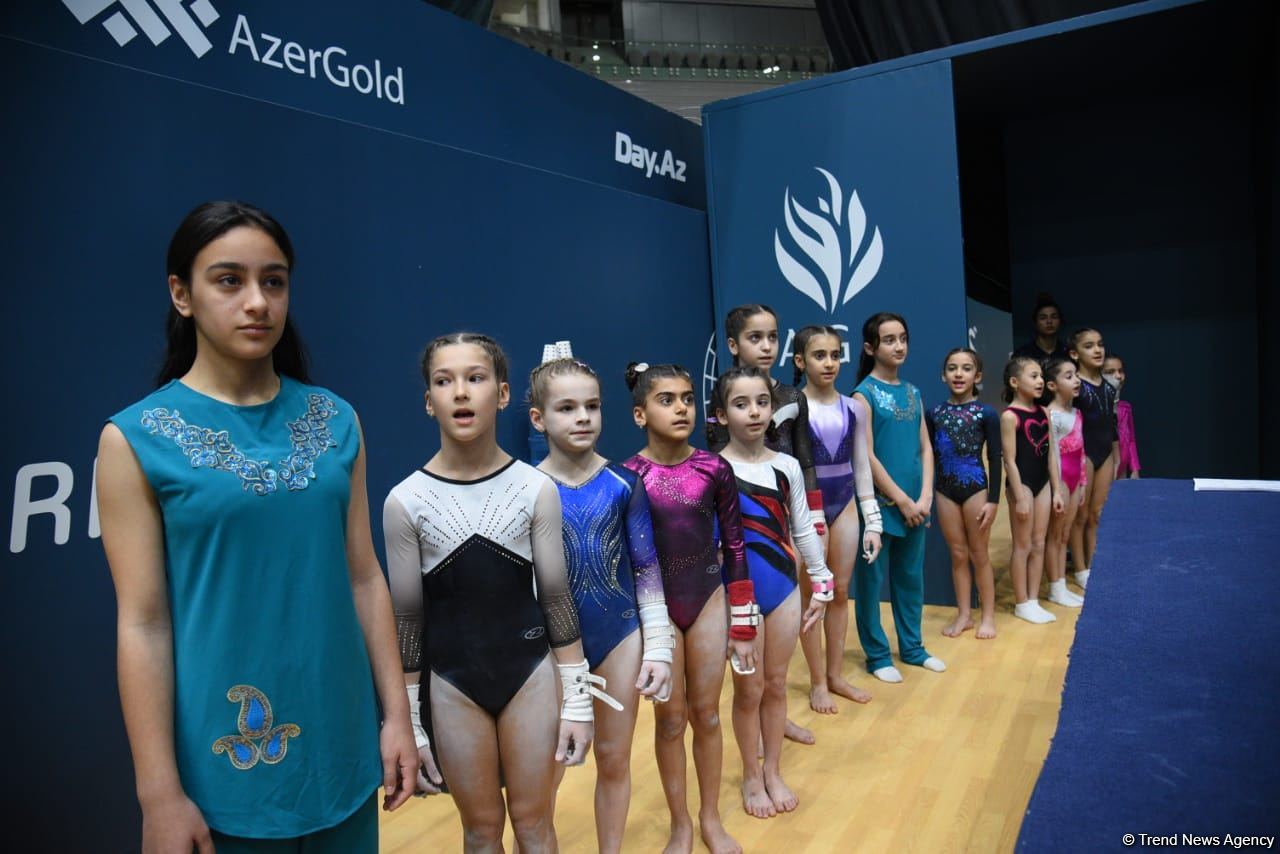 İdman və akrobatika gi̇mnasti̇kası üzrə Azərbaycan bi̇ri̇nci̇li̇yi̇ və Bakı çempi̇onatına start verilib (FOTO)