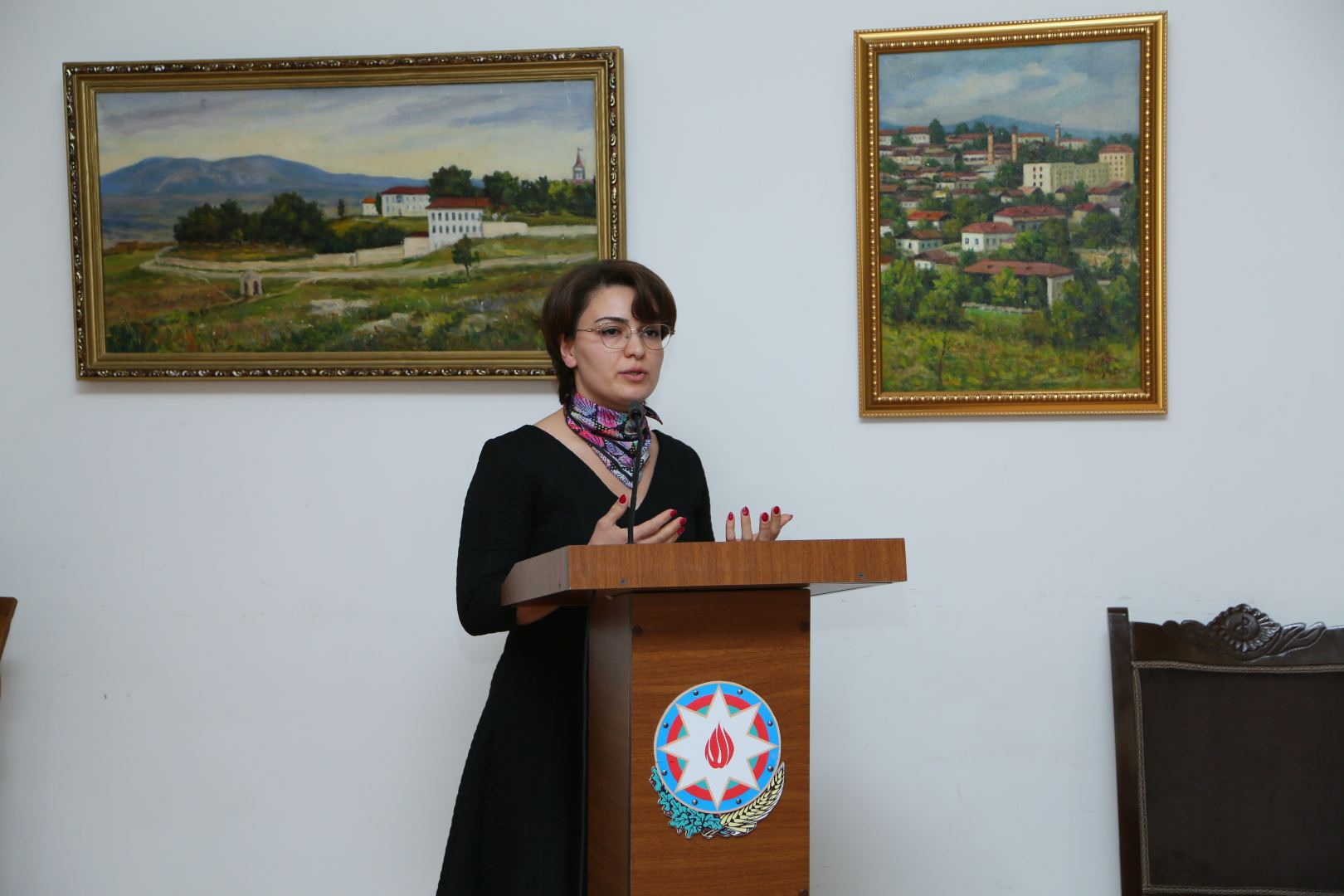 Görkəmli teatr rejissorunun 100 illik yubileyi keçirilib (FOTO)