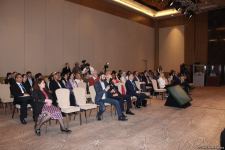 İslamofobiya ilə bağlı beynəlxalq konfransda müsəlmanlarla bağlı konspiroloji nəzəriyyələr müzakirə olunub (FOTO)