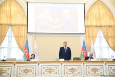 AMEA-nın Ümumi yığıncağı keçirilir (FOTO)