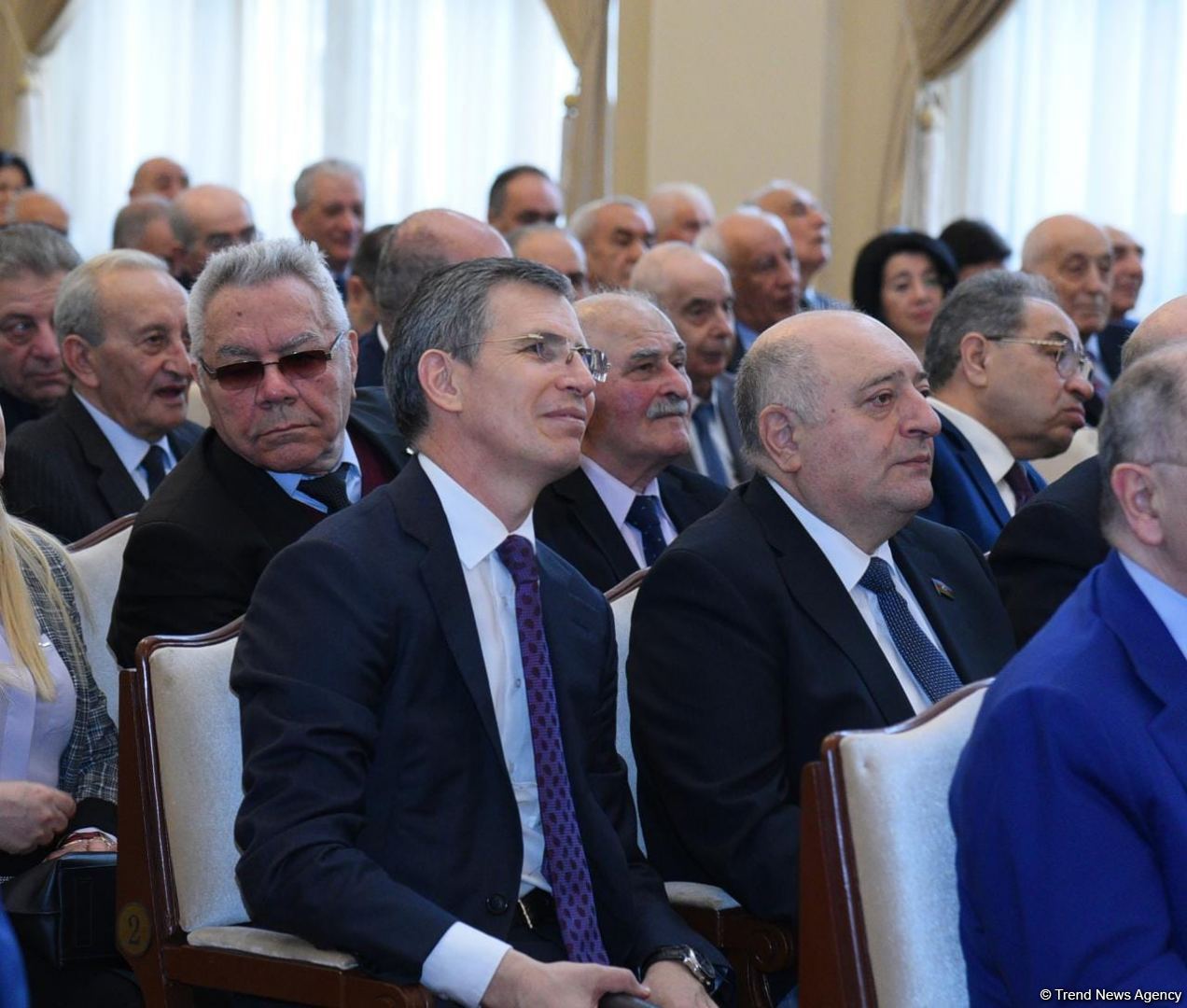 AMEA-nın Ümumi yığıncağı keçirilir (FOTO)
