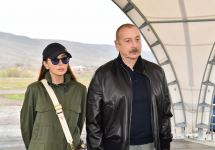 Prezident İlham Əliyev və Birinci xanım Mehriban Əliyeva Suqovuşanda yaşayış məhəlləsinin təməlqoyma mərasimində iştirak ediblər (FOTO/VİDEO)