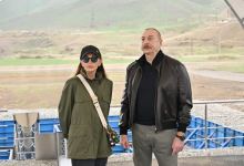 Prezident İlham Əliyev və Birinci xanım Mehriban Əliyeva Suqovuşanda yaşayış məhəlləsinin təməlqoyma mərasimində iştirak ediblər (FOTO/VİDEO)