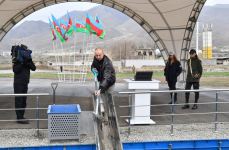 Prezident İlham Əliyev və Birinci xanım Mehriban Əliyeva Suqovuşanda yaşayış məhəlləsinin təməlqoyma mərasimində iştirak ediblər (FOTO/VİDEO)