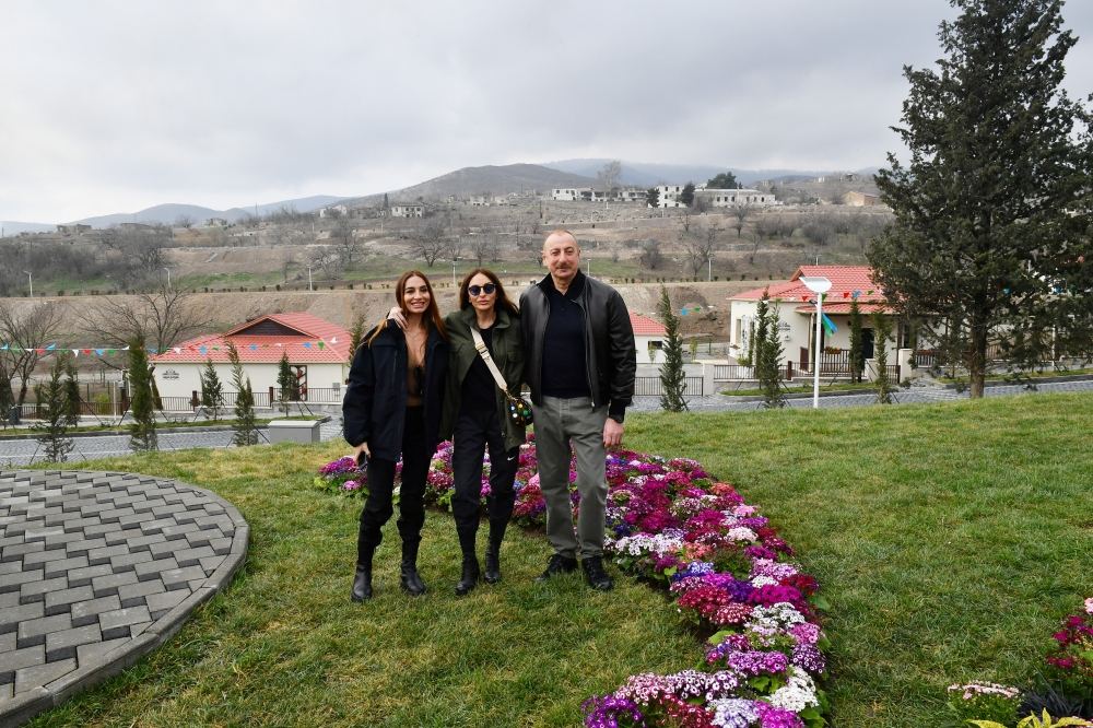 Prezident İlham Əliyev və Birinci xanım Mehriban Əliyeva Tərtər rayonuna səfər ediblər (FOTO/VİDEO) (YENİLƏNİB-2)