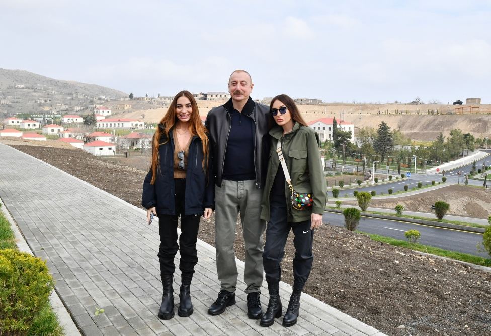 Prezident İlham Əliyev və Birinci xanım Mehriban Əliyeva Tərtər rayonuna səfər ediblər (FOTO/VİDEO) (YENİLƏNİB-2)