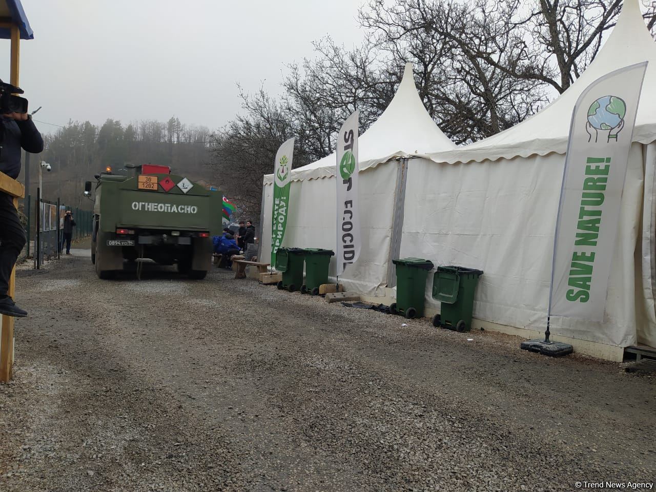 Sülhməramlılara aid 21 maşın Laçın yolundan maneəsiz keçib (FOTO)