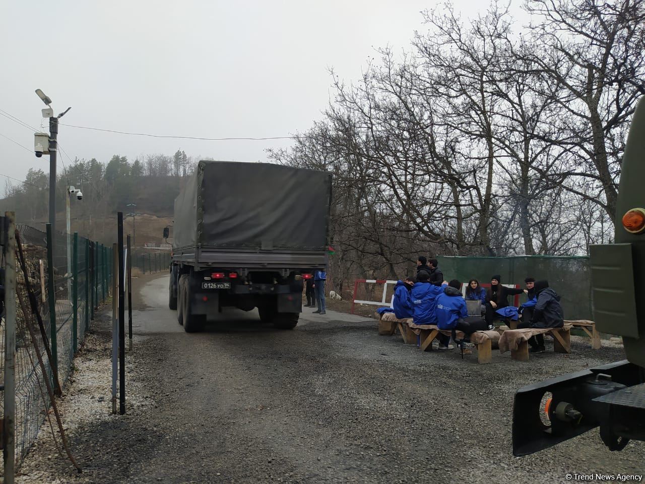 Sülhməramlılara aid 21 maşın Laçın yolundan maneəsiz keçib (FOTO)