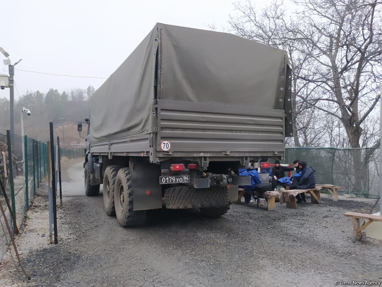 Sülhməramlılara aid 21 maşın Laçın yolundan maneəsiz keçib (FOTO)