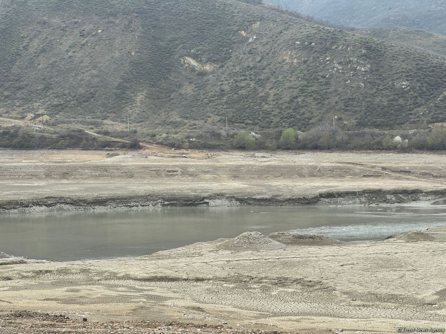Suqovuşan su anbarı boyunca turizm obyektləri tikilir (FOTO)