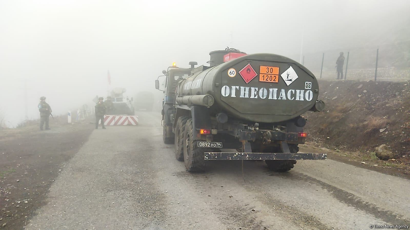 Sülhməramlılara aid 27 maşın Laçın yolundan maneəsiz keçib (FOTO)