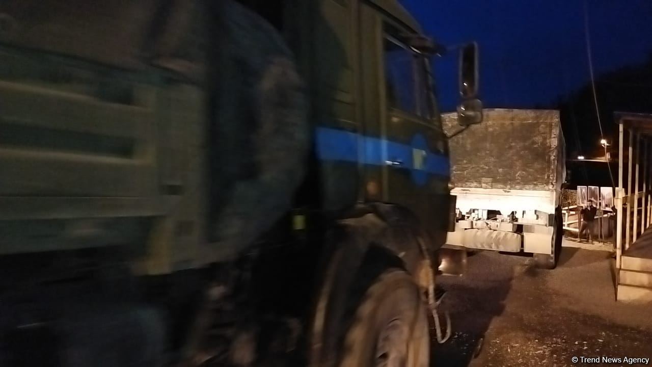 Sülhməramlılara aid 2 maşın Laçın yolundan maneəsiz keçib (FOTO))