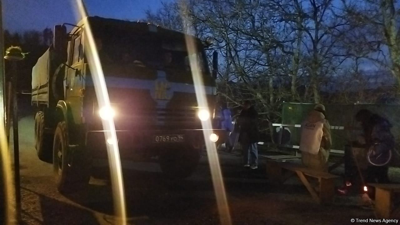 Sülhməramlılara aid 2 maşın Laçın yolundan maneəsiz keçib (FOTO))
