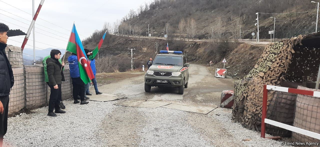 Sülhməramlılara aid 3 maşın Laçın yolundan maneəsiz keçib (FOTO)