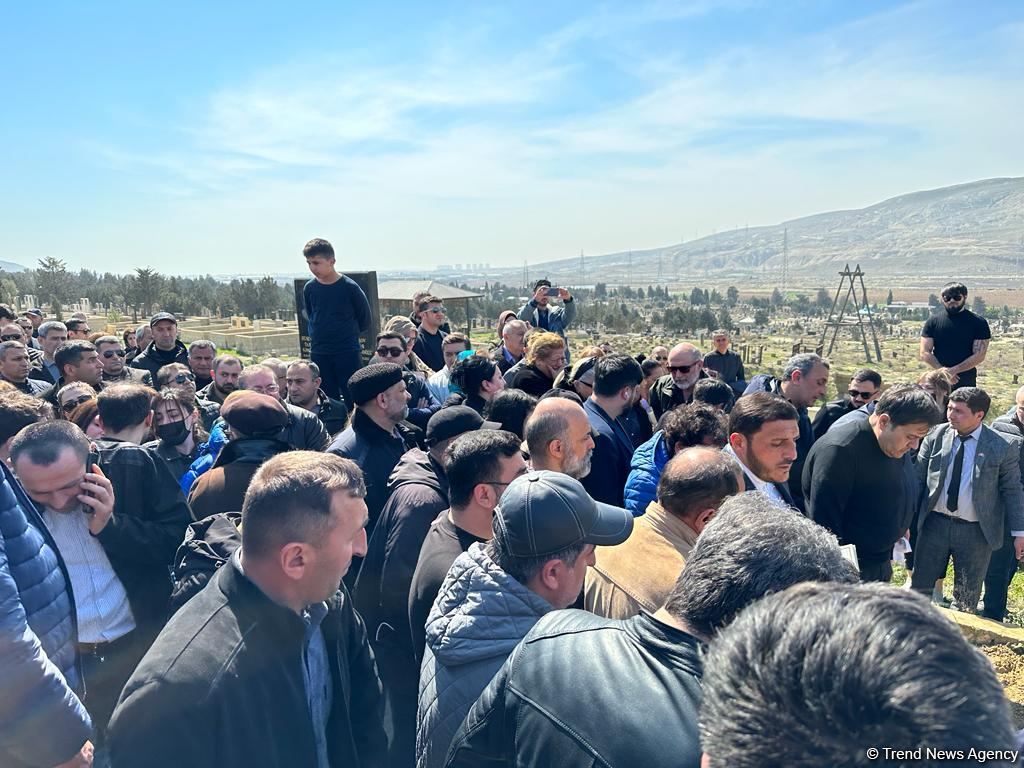 Qəzada həlak olan Oqtay Əliyev dəfn olunub (FOTO)