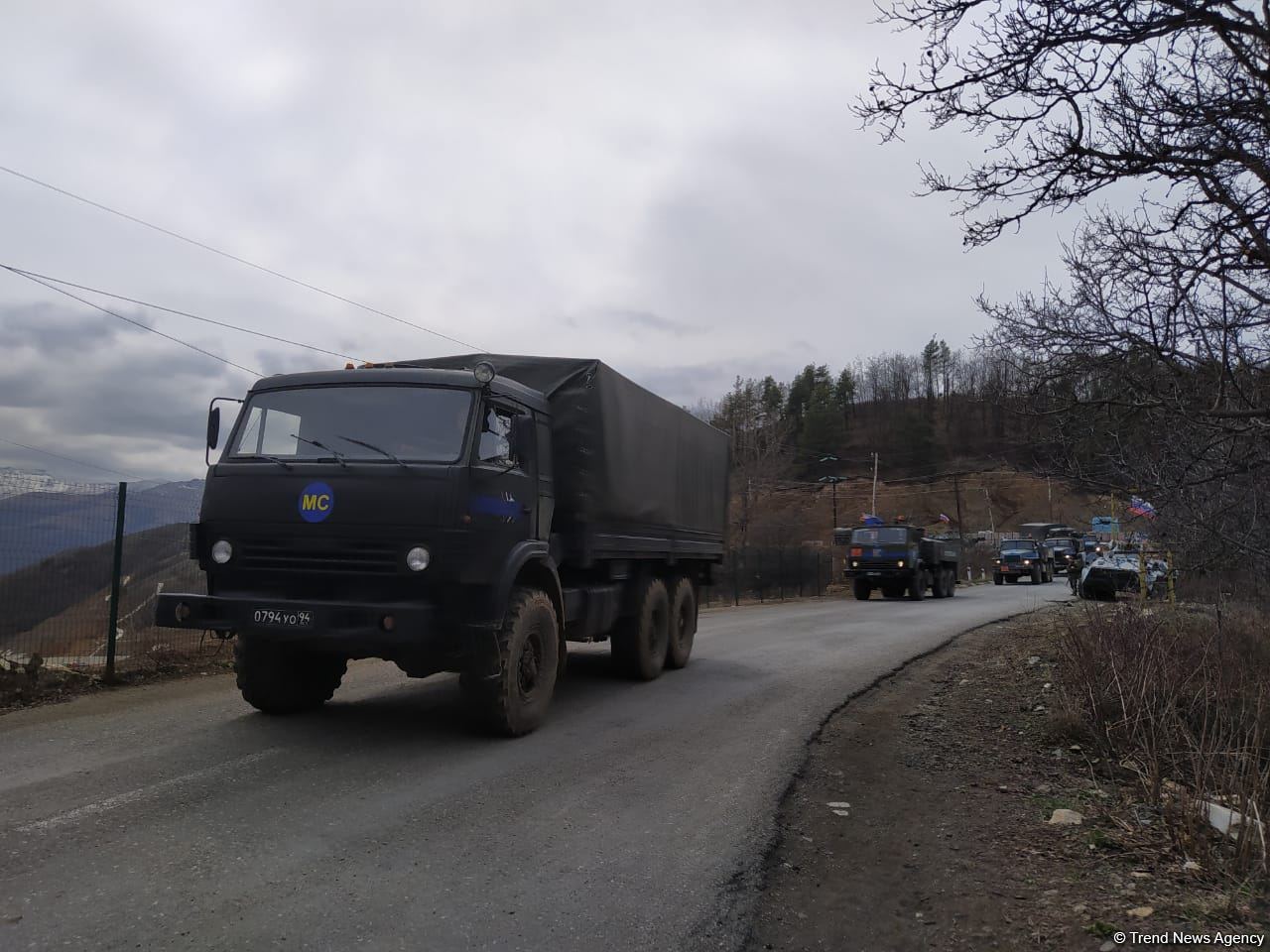 Sülhməramlılara aid 31 maşın Laçın yolundan maneəsiz keçib (FOTO)
