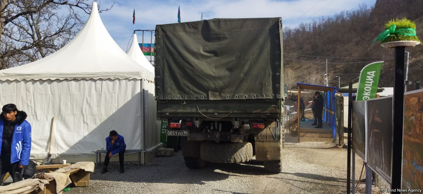 Sülhməramlılara aid 24 maşın Laçın yolundan maneəsiz keçib (FOTO)