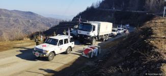 BQXK-ya məxsus avtomobillər Laçın yolundan keçib (FOTO)