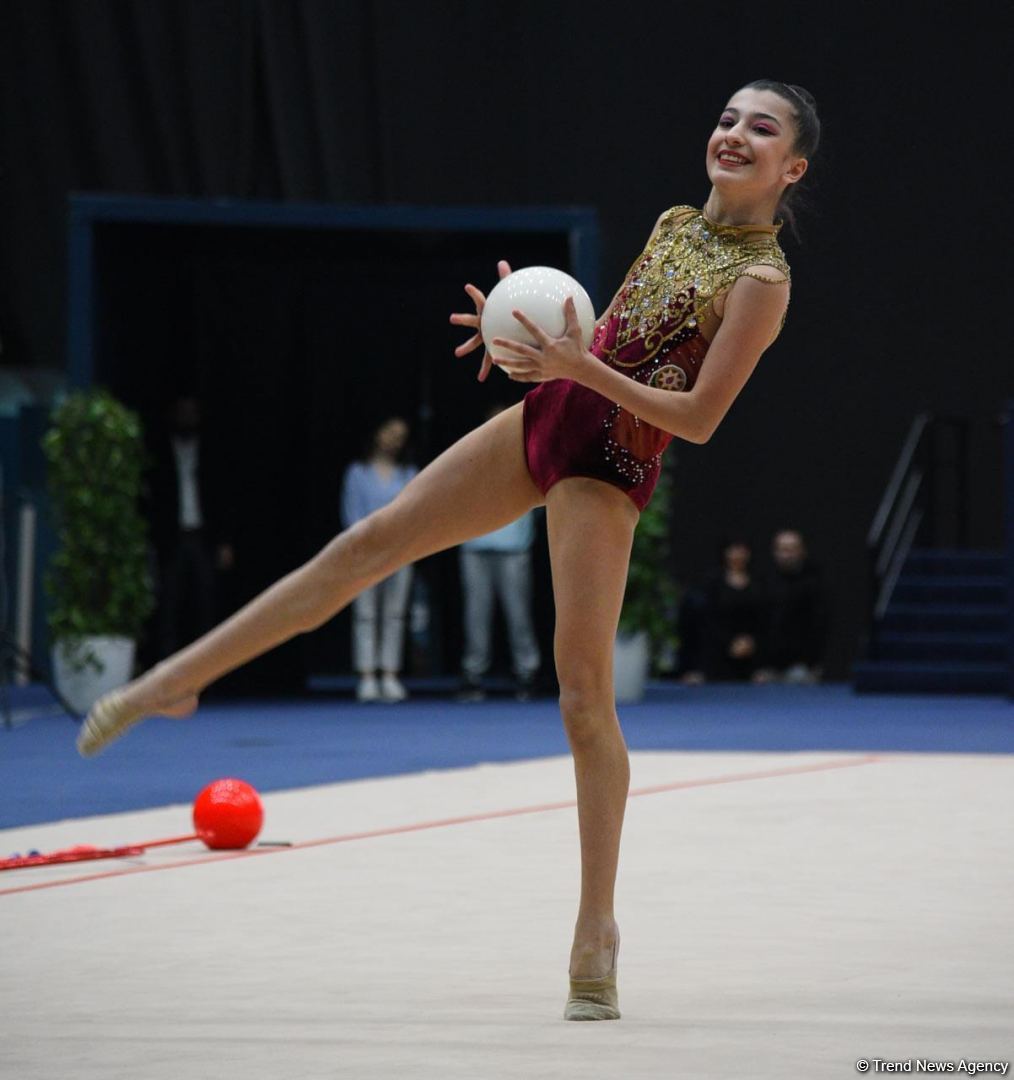 Bakıda bədii gimnastika üzrə 28-ci Azərbaycan çempionatı başlayıb (FOTO)