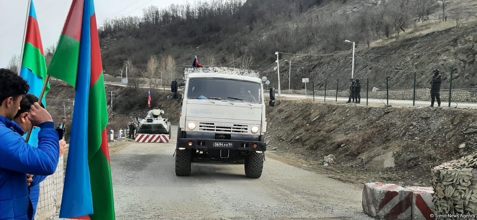Sülhməramlılara aid 4 maşın Laçın yolundan maneəsiz keçib (FOTO)
