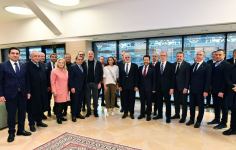 Prezident İlham Əliyev və Birinci xanım Mehriban Əliyeva “Qarabağ” və “Qalatasaray” komandaları arasında keçirilən xeyriyyə oyununa baxıblar (FOTO/VİDEO) (YENİLƏNİB)