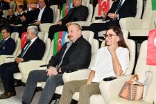 Prezident İlham Əliyev və Birinci xanım Mehriban Əliyeva “Qarabağ” və “Qalatasaray” komandaları arasında keçirilən xeyriyyə oyununa baxıblar (FOTO/VİDEO) (YENİLƏNİB)