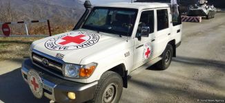 BQXK-ya məxsus avtomobillər Laçın yolundan keçib (FOTO)
