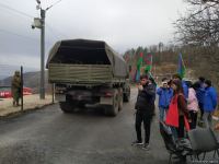 Sülhməramlılara aid 3 avtomobil Laçın yolundan maneəsiz keçib (FOTO)