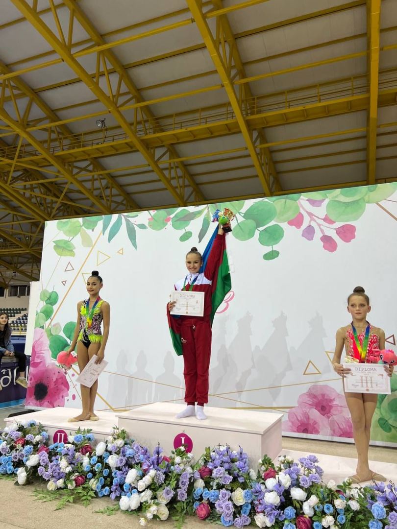 Azərbaycanlı gimnastlar beynəlxalq turnirdə 9 qızıl medal qazanıblar (FOTO)