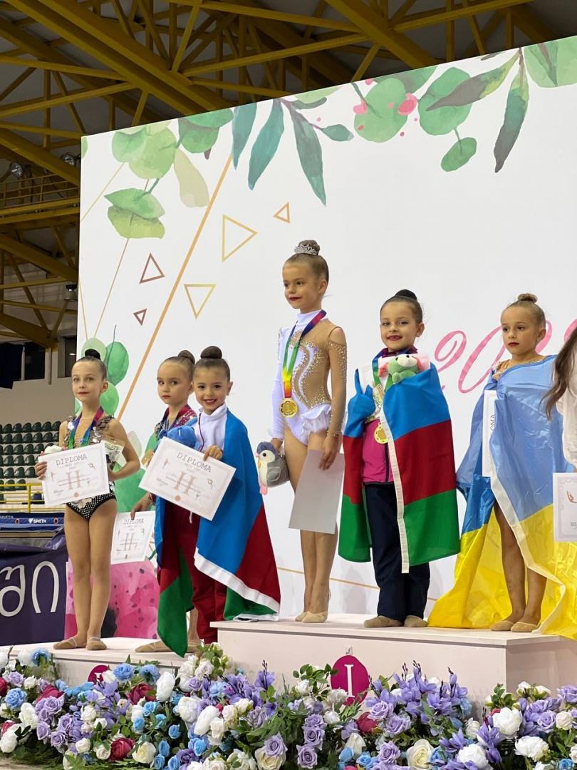 Azərbaycanlı gimnastlar beynəlxalq turnirdə 9 qızıl medal qazanıblar (FOTO)