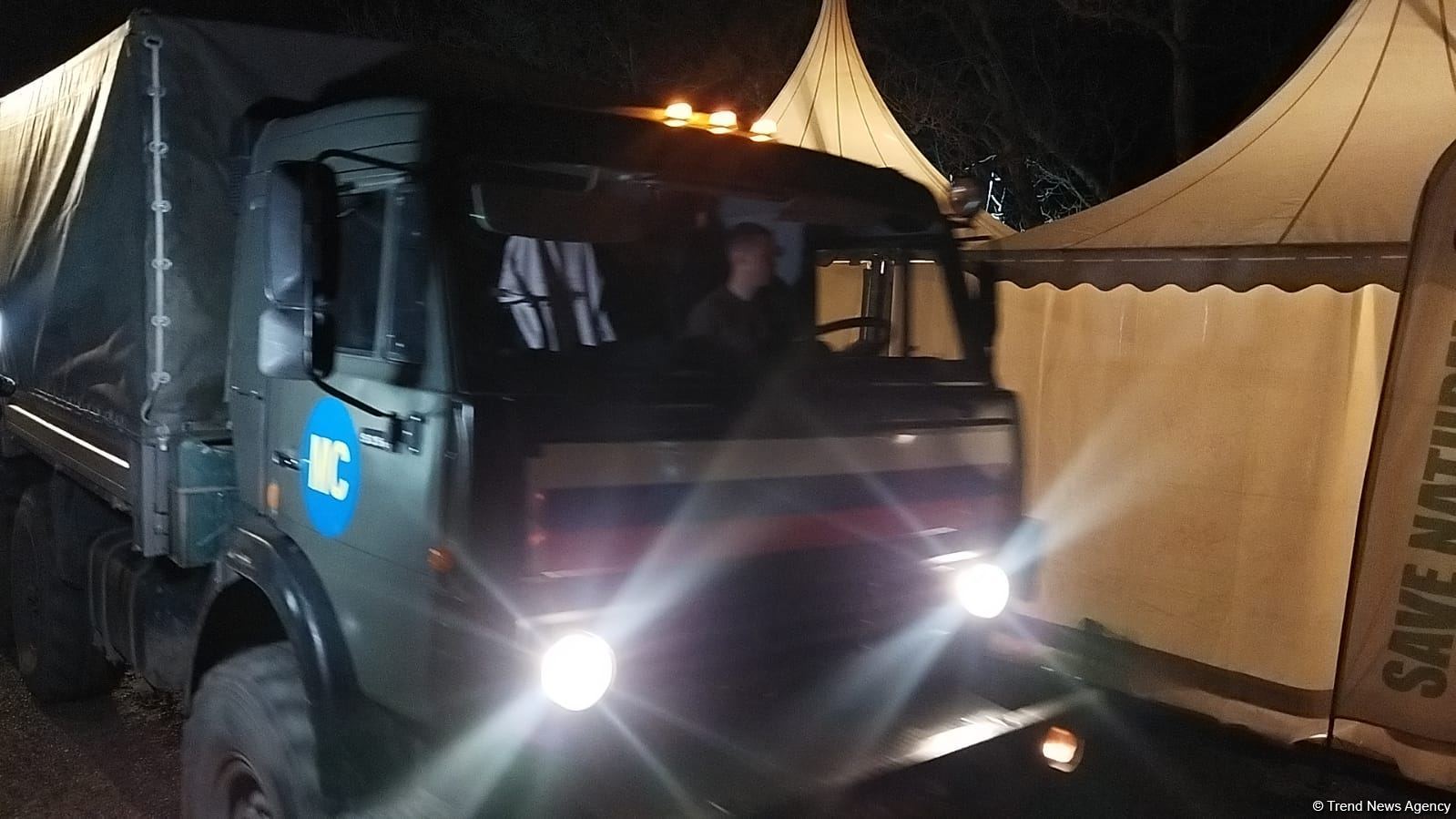 Sülhməramlılara aid 23 avtomobil Laçın yolundan maneəsiz keçib (FOTO)