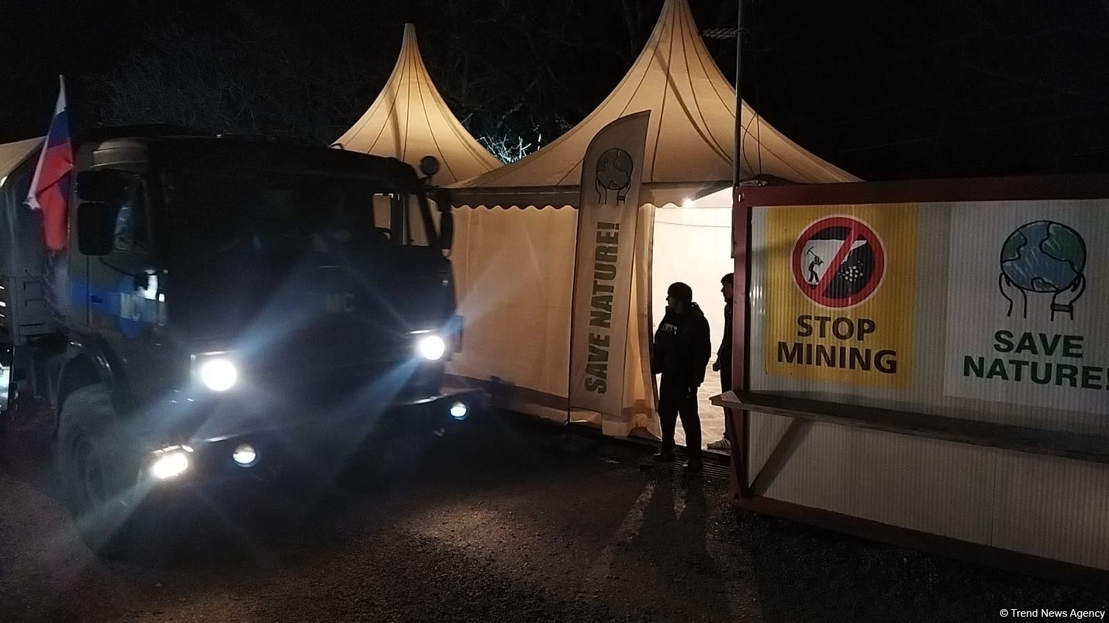 Sülhməramlılara aid 23 avtomobil Laçın yolundan maneəsiz keçib (FOTO)