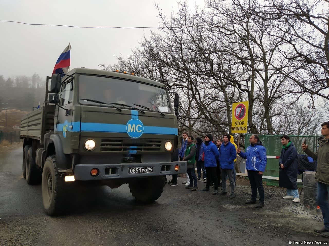 Sülhməramlılara aid tibbi və yük avtomobilləri Laçın yolundan maneəsiz keçib (FOTO)