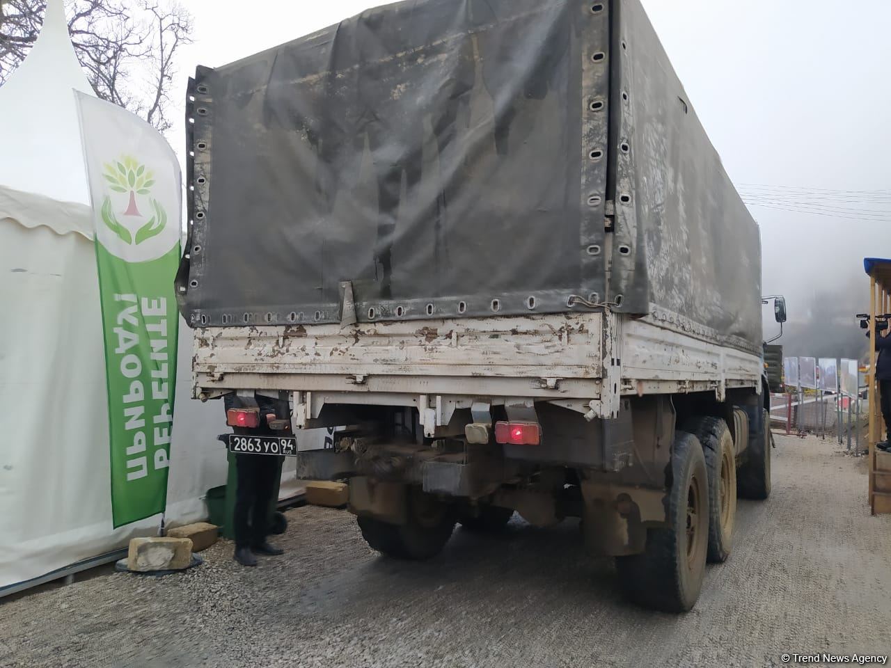 Sülhməramlılara aid tibbi və yük avtomobilləri Laçın yolundan maneəsiz keçib (FOTO)