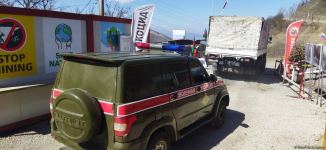 Sülhməramlılara aid 29 avtomobil Laçın yolundan maneəsiz keçib (FOTO)