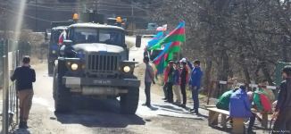 Sülhməramlılara aid 29 avtomobil Laçın yolundan maneəsiz keçib (FOTO)