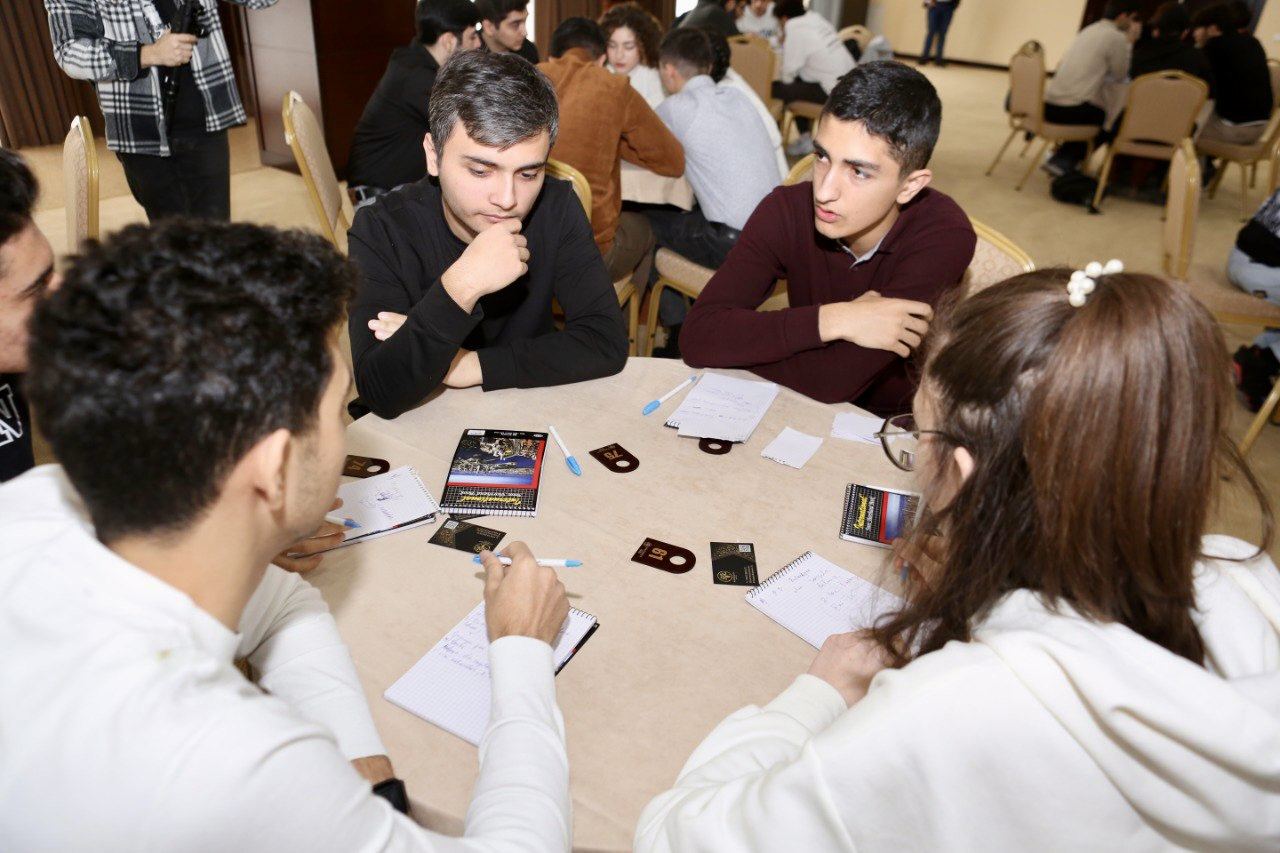 "Gələcəyin mühəndisləri" intellektual yarışı keçirildi (FOTO)