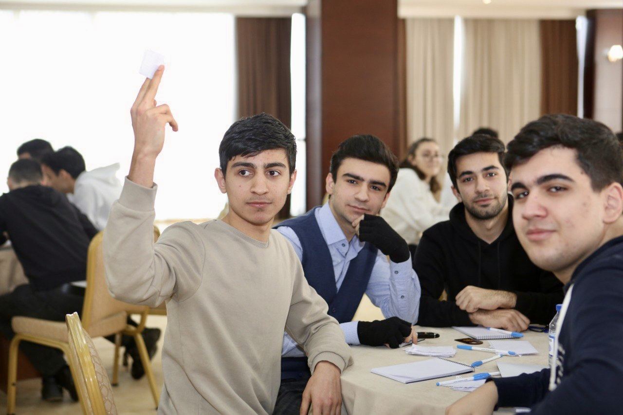 "Gələcəyin mühəndisləri" intellektual yarışı keçirildi (FOTO)