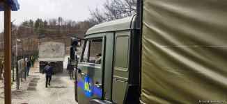Sülhməramlılara aid növbəti avtomobil karvanı Laçın yolundan maneəsiz keçib (FOTO)