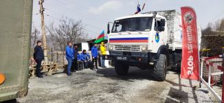 Sülhməramlılara aid üç avtomobil Laçın yolundan maneəsiz keçib (FOTO)
